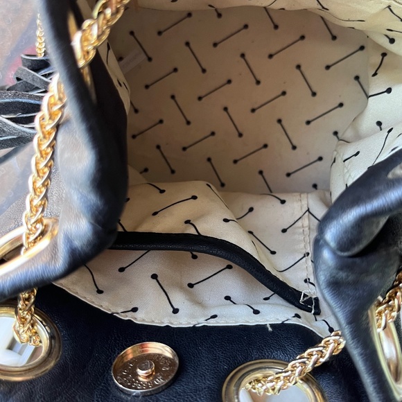 SMALL CHAIN STRAP PURSE SOFT W FRINGE - Picture 10 of 10